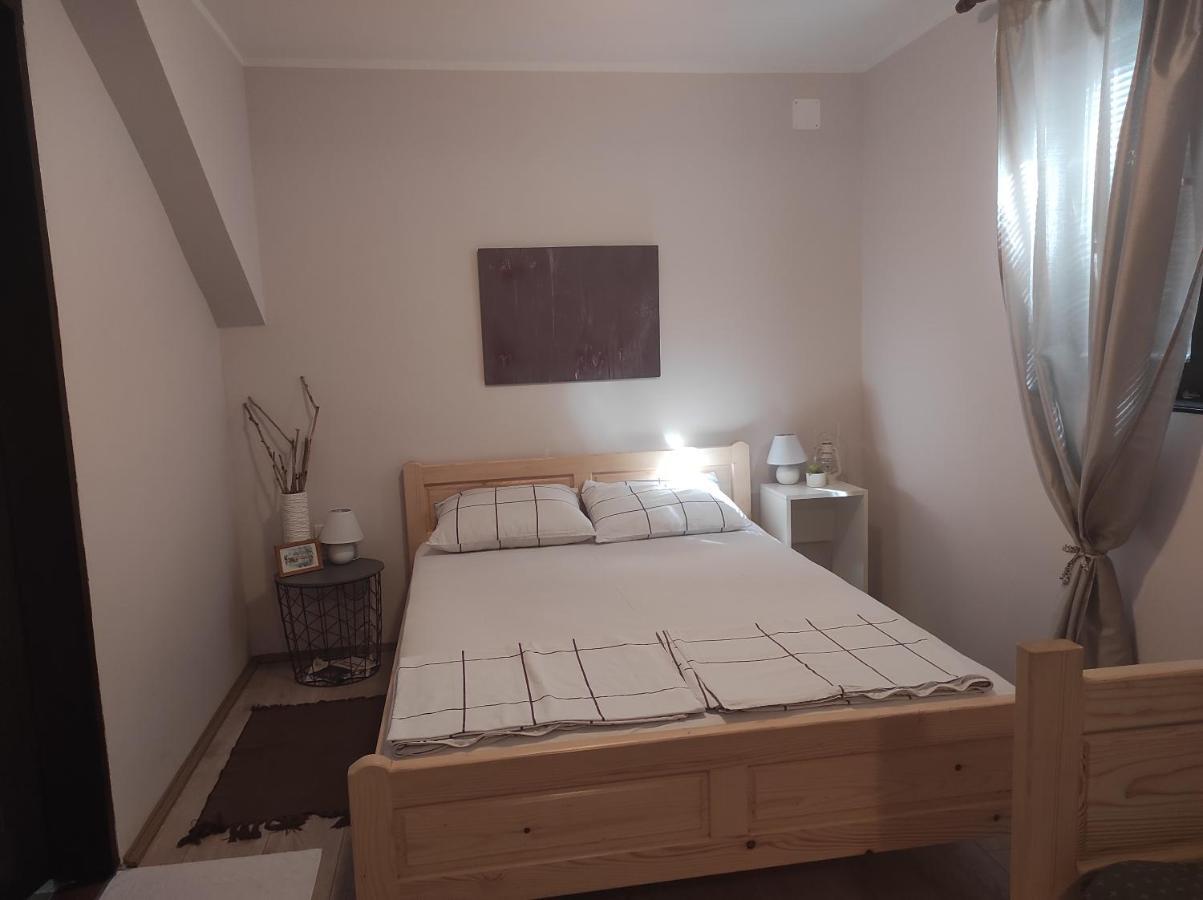 Hostelche Guest House Szendrő Kültér fotó