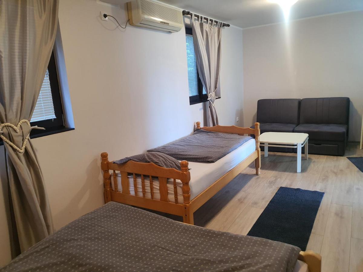 Hostelche Guest House Szendrő Kültér fotó