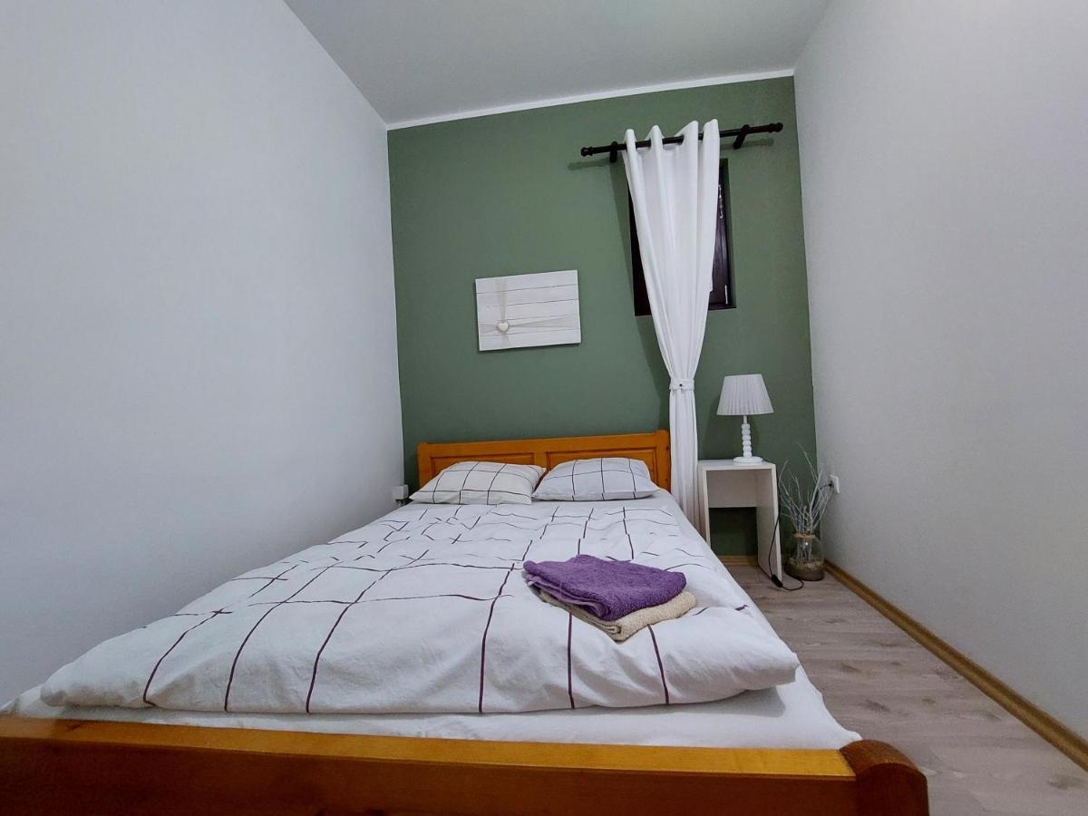 Hostelche Guest House Szendrő Kültér fotó