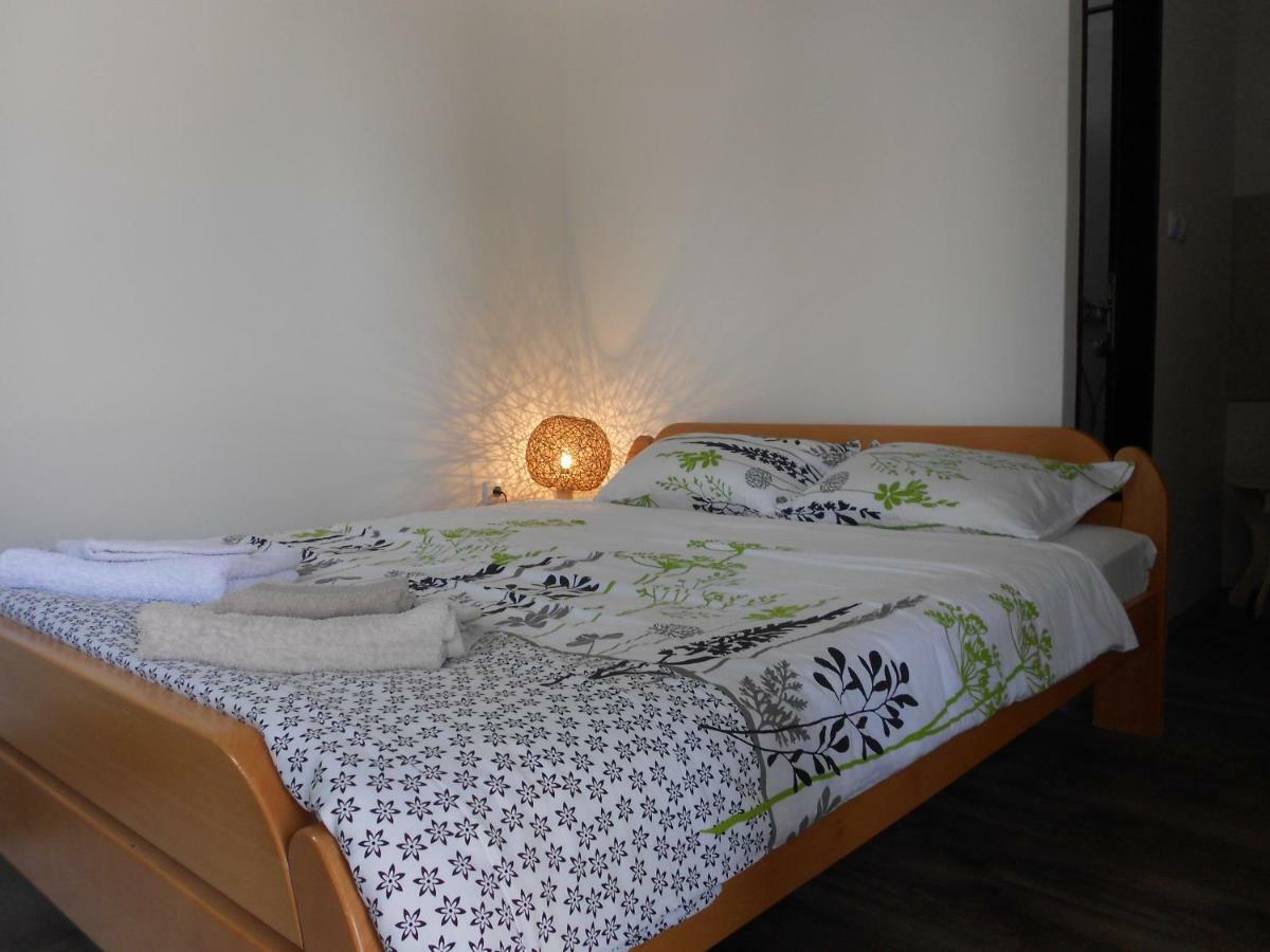 Hostelche Guest House Szendrő Kültér fotó